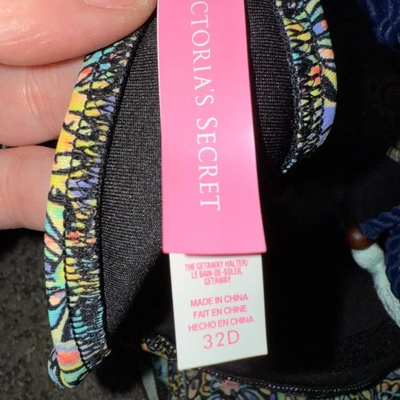 VS multi bikini bundle underwire halter crisscross 32d & Scheeky bottoms,1 ties - Picture 12 of 16